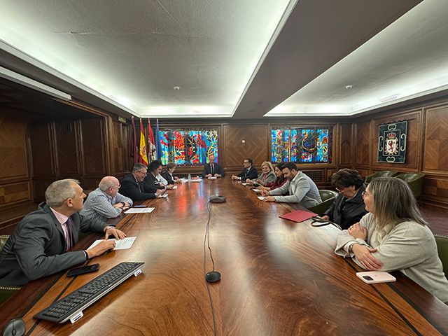 Ayuntamiento-leon-25425.jpg