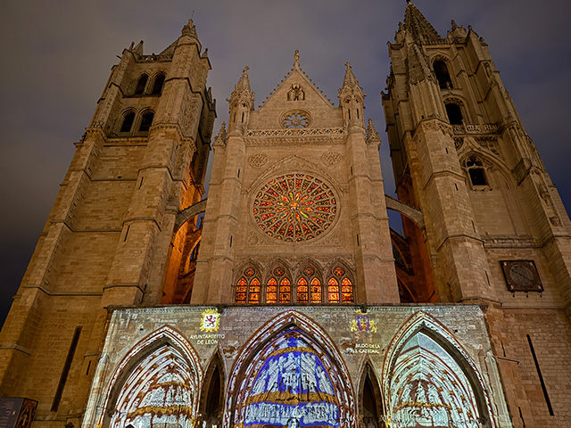 videomapping-proyecciones-catedral-leon-4926.jpg